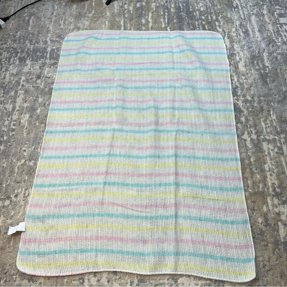 Vintage Beacon Waffle Weave Acrylic Crib Baby Blanket Pastel Stripe WPL 1675 - Picture 3 of 4